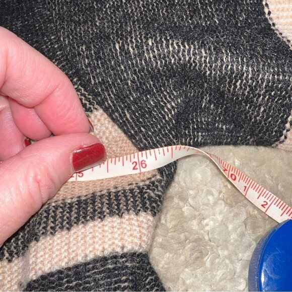 Vince Striped Sweater - Black and Beige - Picture 4 of 6